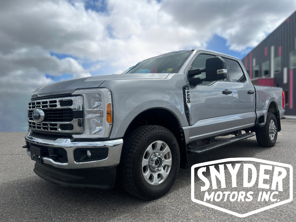 2023 Ford F-250 XLT 4x4 Crew Cab 176 in's photo