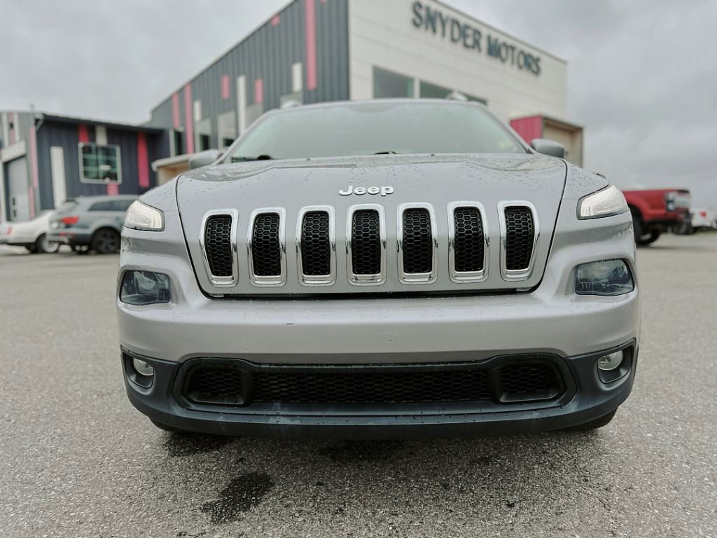 Image of 2015 Jeep Cherokee Latitude 4x4 SUV