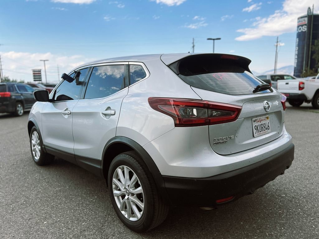 2021 Nissan Rogue Sport S photo 3