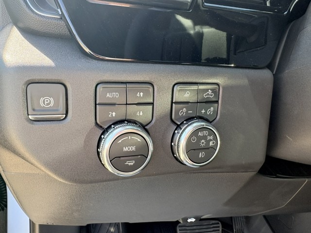2026 GMC Sierra 1500 SLT - Photo 19