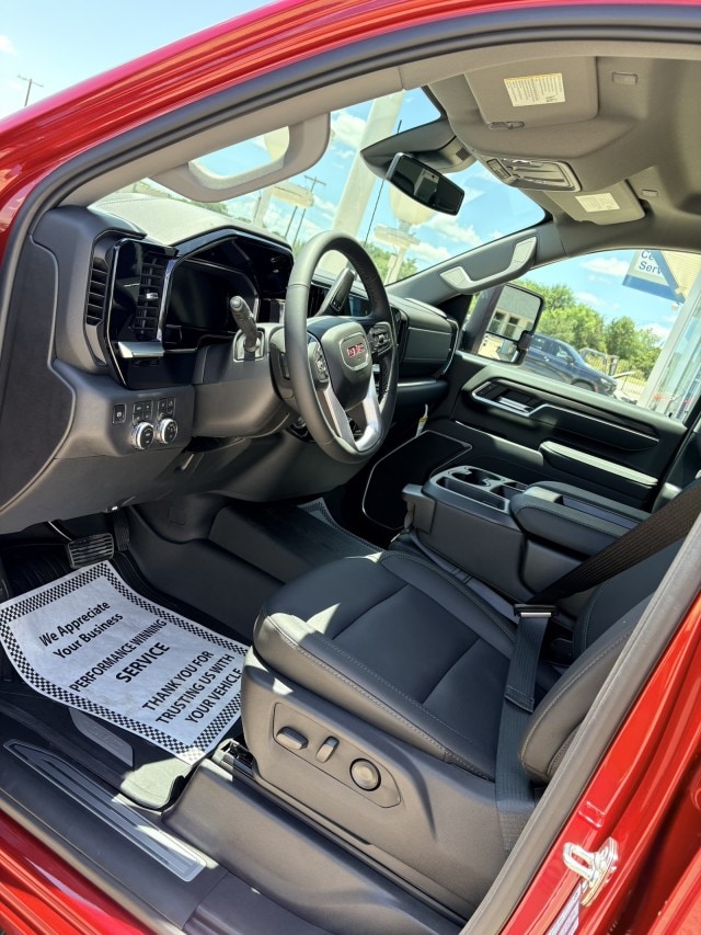 2026 GMC Sierra 2500HD SLT - Photo 10