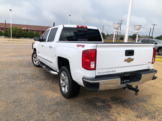 2018 Chevrolet Silverado 1500 LTZ photo 3