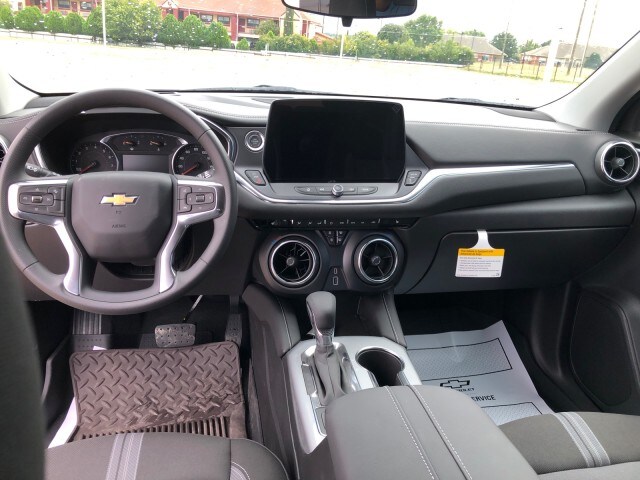 2025 Chevrolet Blazer 2LT - Photo 12