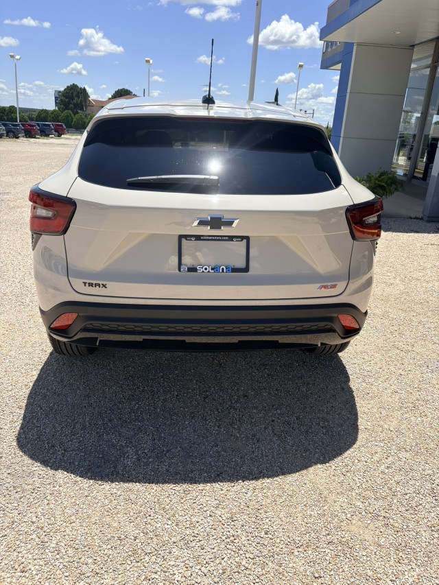 2026 Chevrolet Trax RS - Photo 4