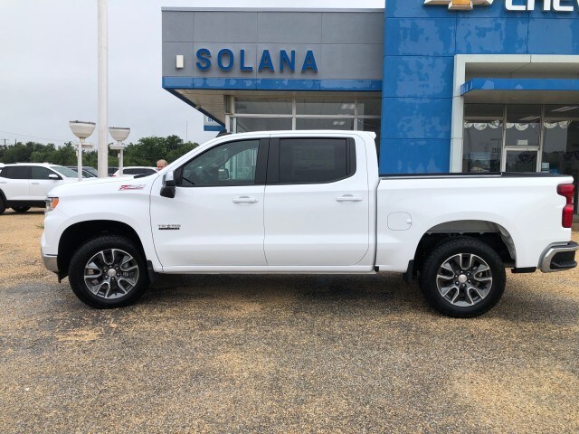2025 Chevrolet Silverado 1500 LT photo 2