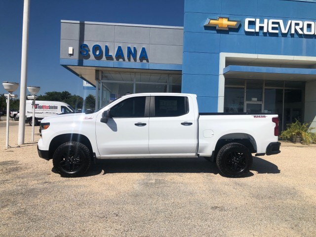 2025 Chevrolet Silverado 1500 Custom Trail Boss photo 2