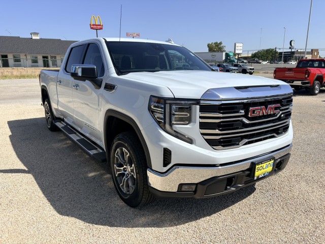 2026 GMC Sierra 1500 SLT - Photo 7