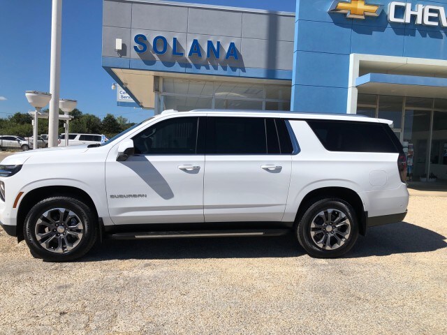 2025 Chevrolet Suburban LS photo 2