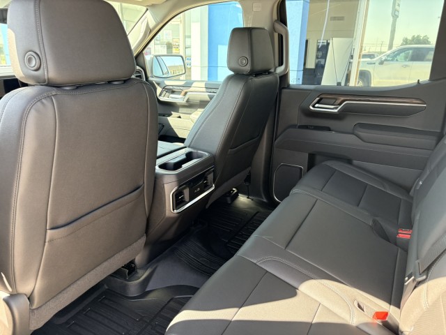 2026 GMC Sierra 1500 SLT - Photo 10