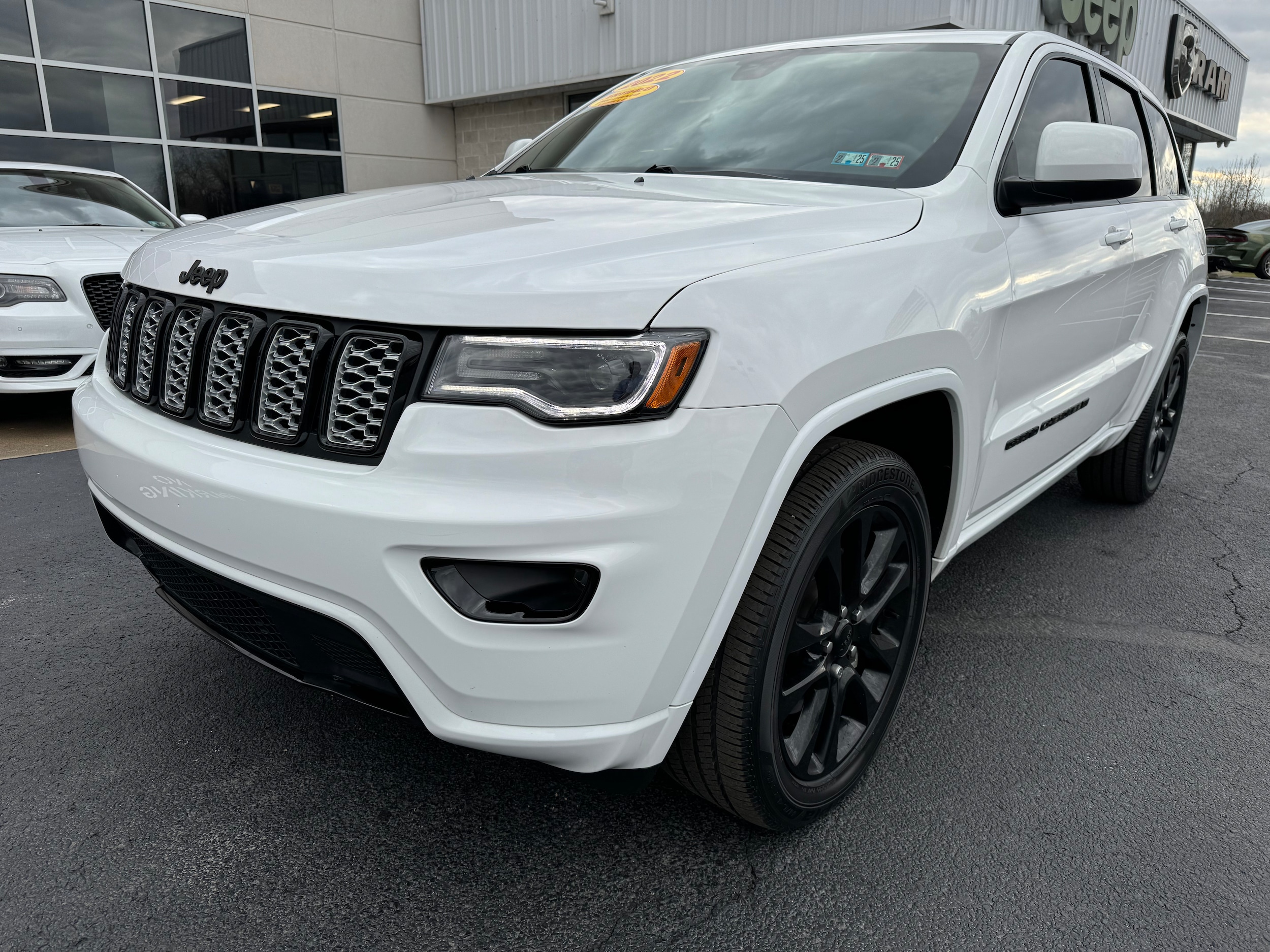 Used 2022 Jeep Grand Cherokee WK Laredo X with VIN 1C4RJFAG9NC118668 for sale in Brownsville, PA