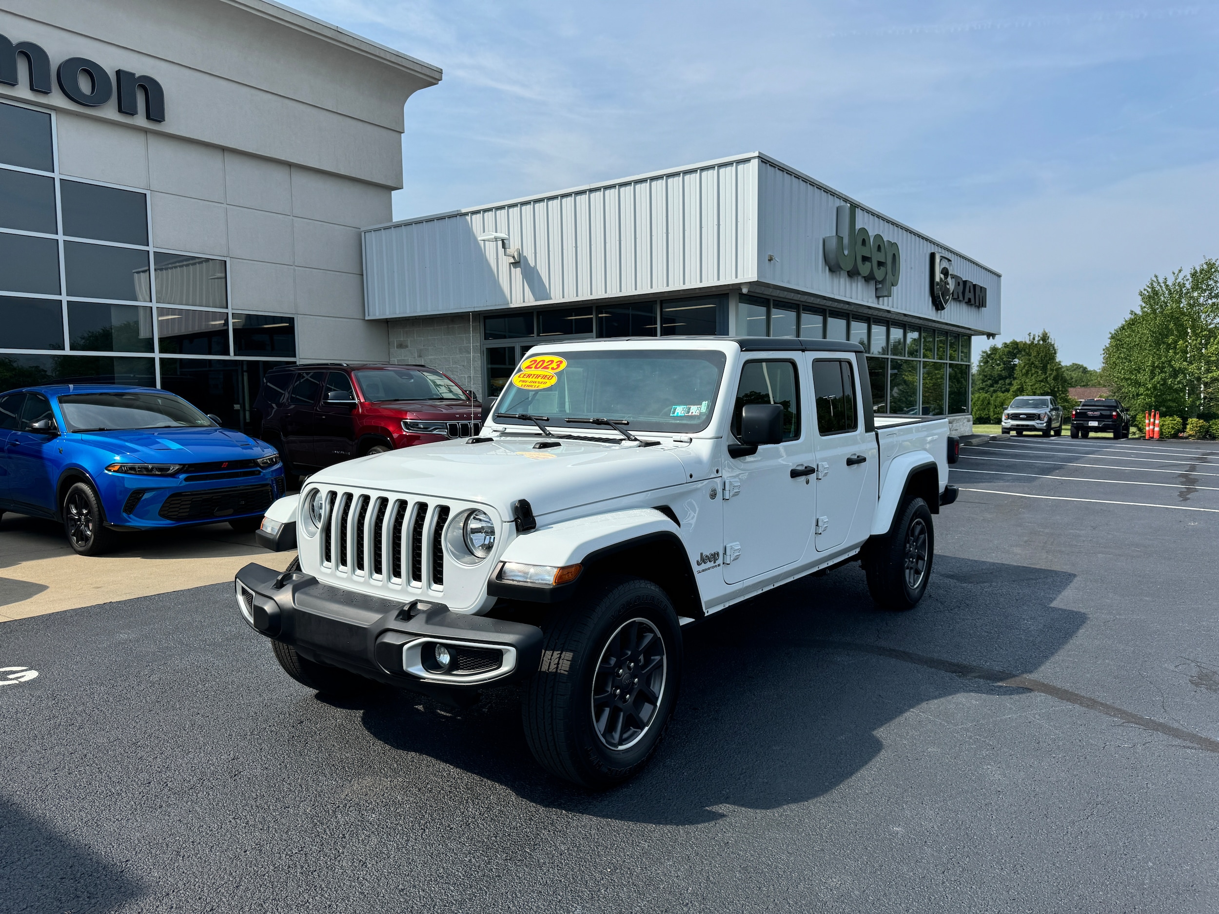 Used 2023 Jeep Gladiator Overland with VIN 1C6HJTFG4PL522538 for sale in Brownsville, PA