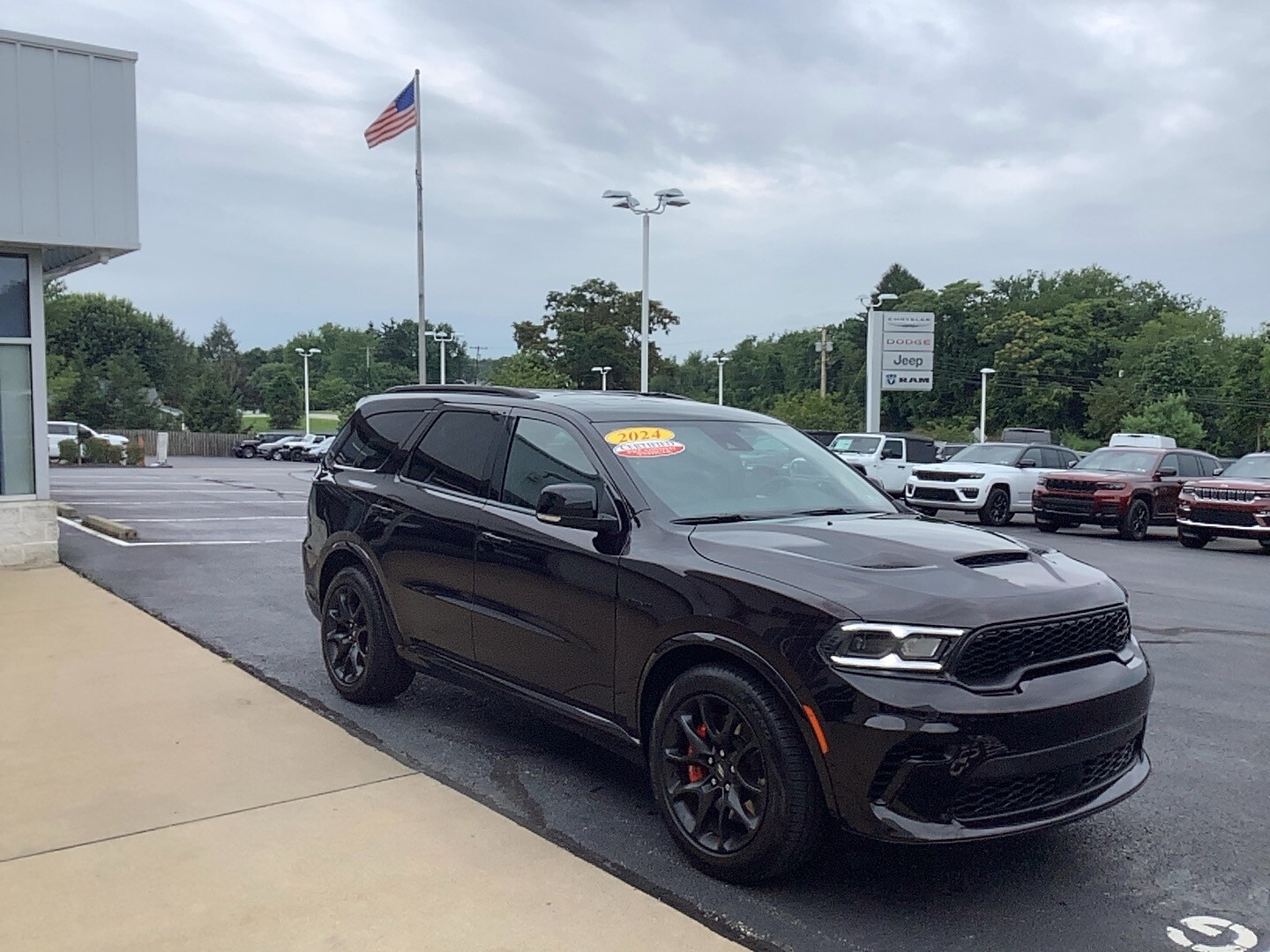 2024 Dodge Durango R/T Premium photo 3
