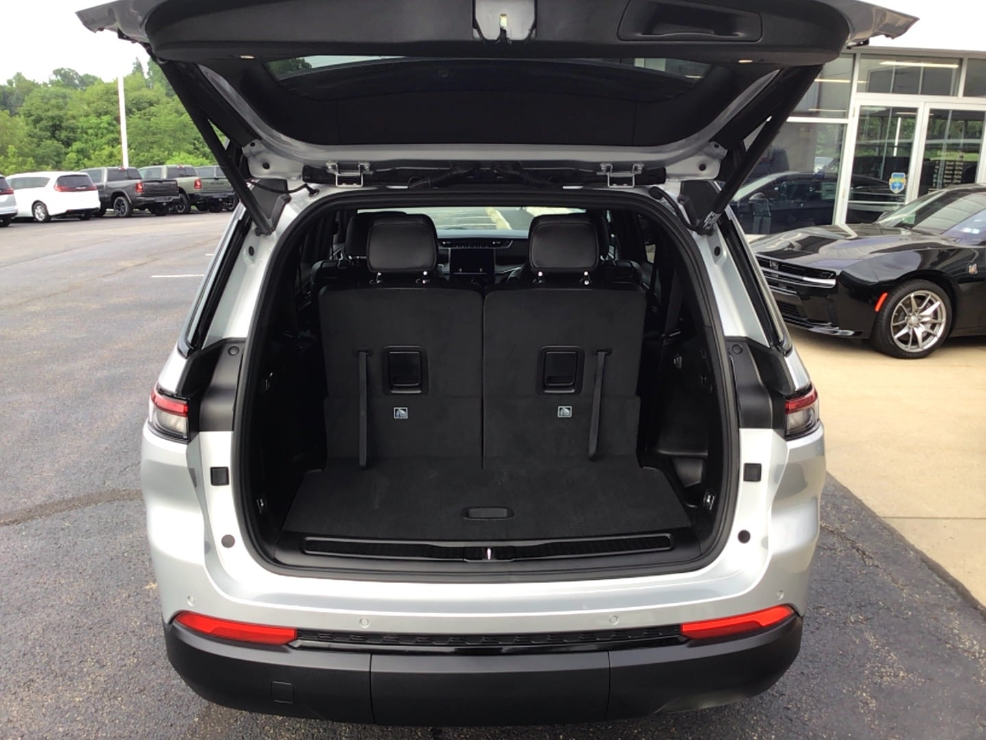 2025 Jeep Grand Cherokee L Limited Silver Zynith at Solomon CJD Brownsville