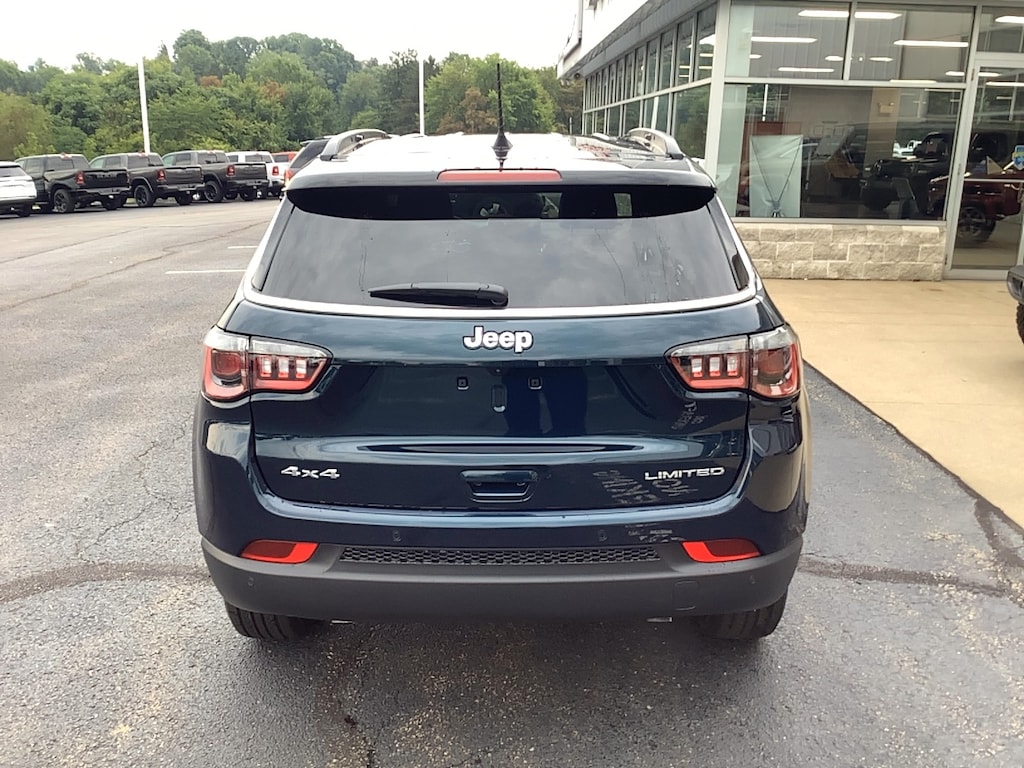 New 2026 Jeep Compass LIMITED 4X4 Sport Utility