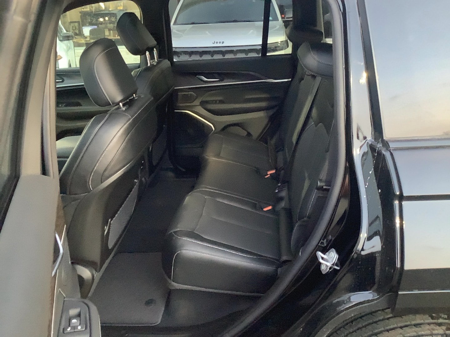 2026 Jeep Grand Cherokee LIMITED RESERVE 4X4 - 7