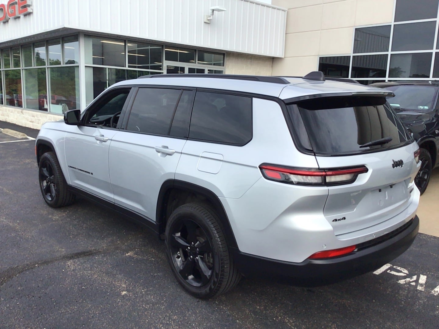 2025 Jeep Grand Cherokee L Limited Silver Zynith at Solomon CJD Brownsville