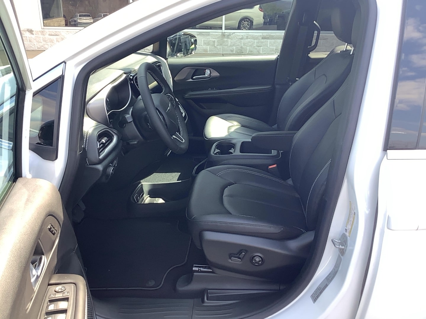 2026 Chrysler Pacifica SELECT AWD Bright White at Three Rivers CJD