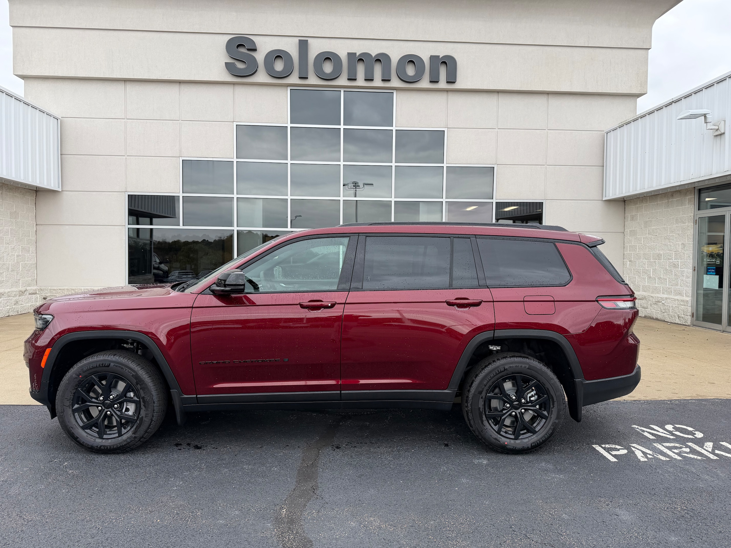 2025 Jeep Grand Cherokee L Altitude's photo