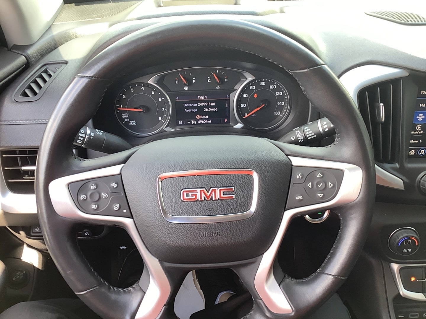 2022 GMC Terrain SLT - 11