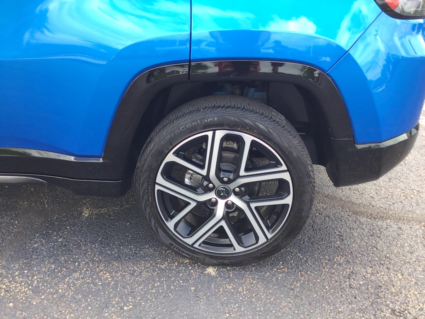 2025 Jeep Compass Limited Hydro Blue Pearlcoat at Solomon CJD Brownsville
