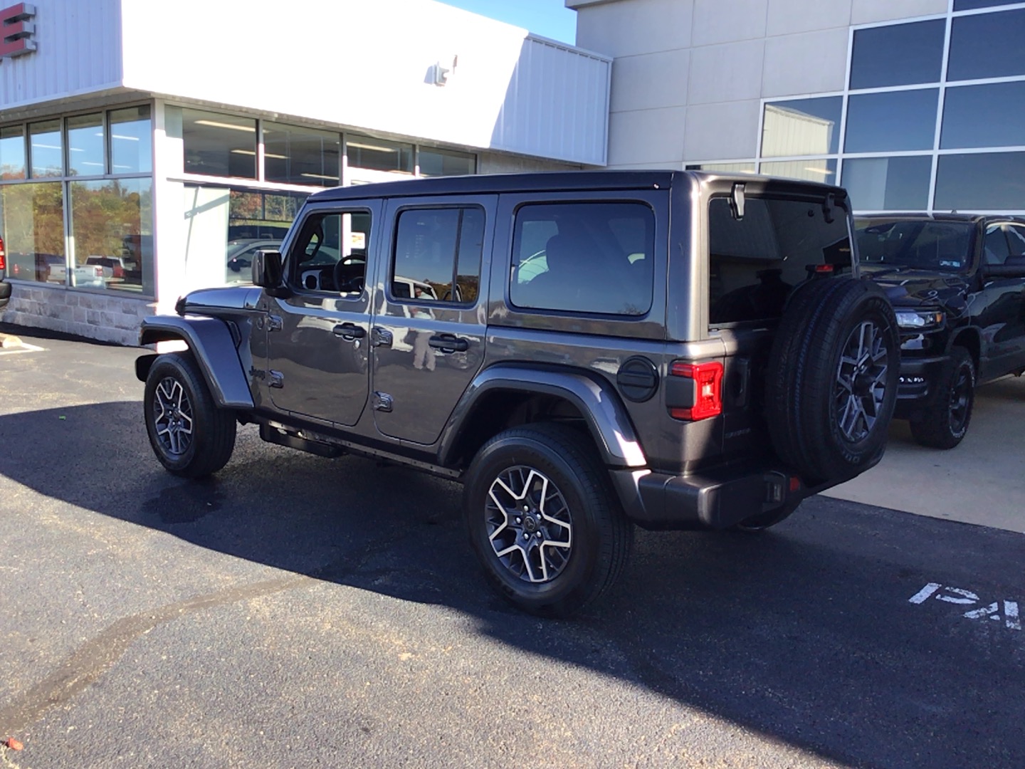 2026 Jeep Wrangler photo 5 of 11