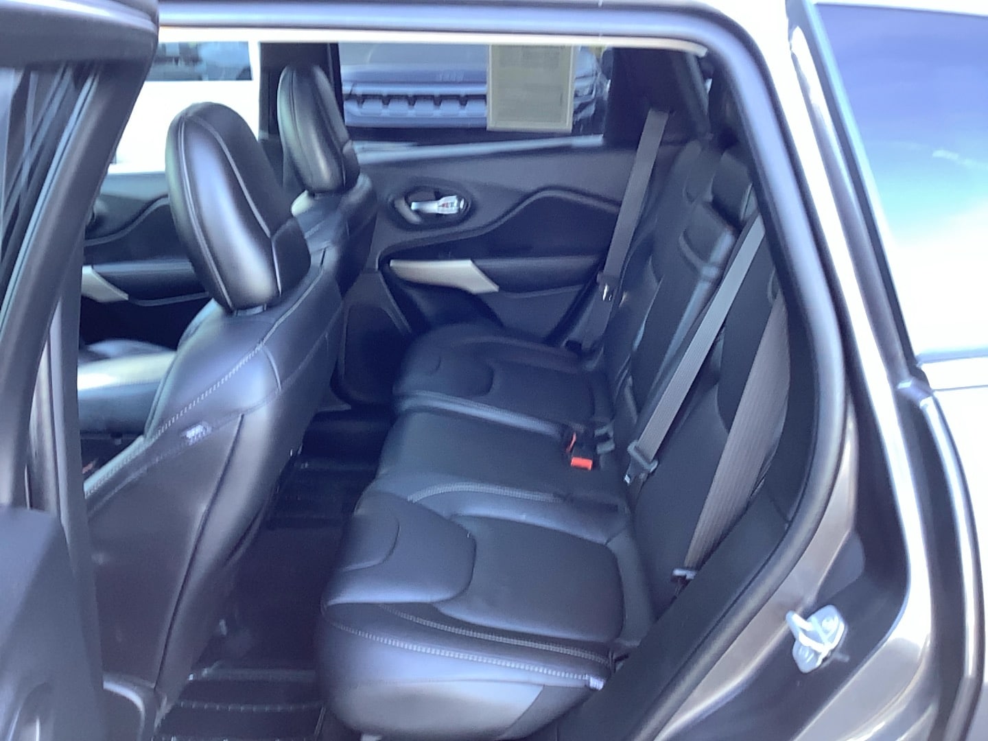 2018 Jeep Cherokee Limited Granite Crystal Metallic Clearcoat at Solomon CJD Carmichaels