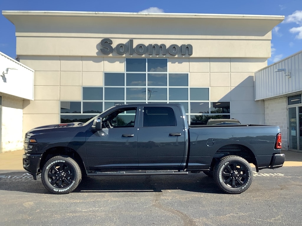 New 2026 Ram 2500 BLACK EXPRESS CREW CAB 4X4 6'4 BOX Pickup