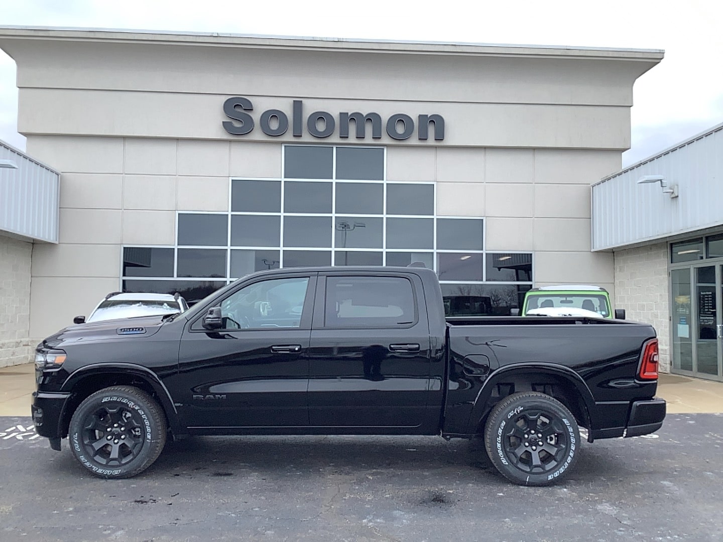2026 Ram 1500 BIG HORN CREW CAB 4X4 5'7 BOX Diamond Black Crystal Pearlcoat at Solomon CJD Brownsville