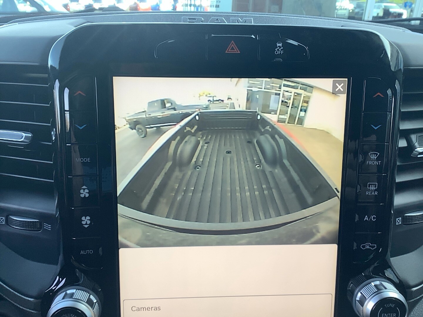 2026 RAM 3500 Tradesman - Photo 15