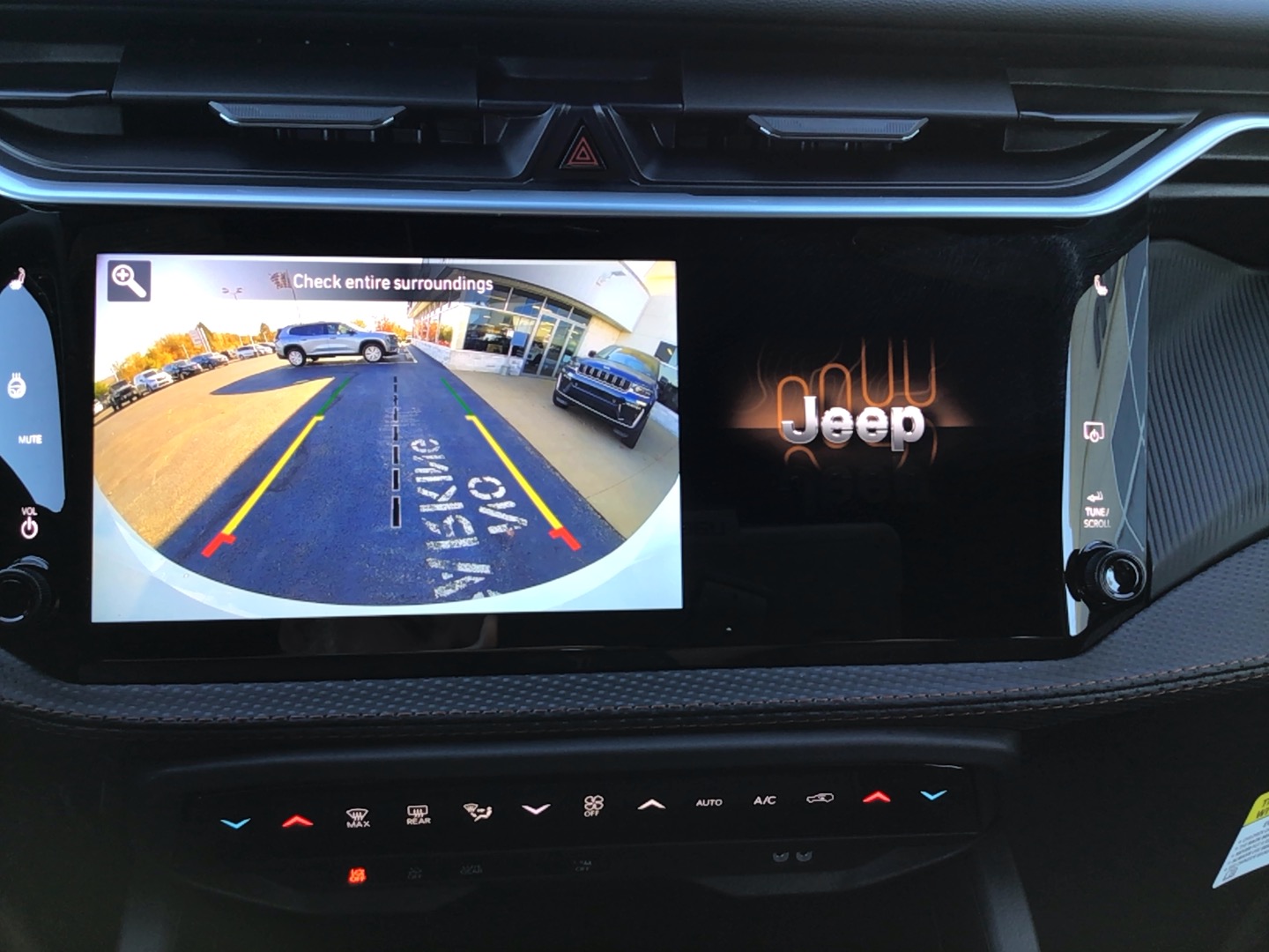 2027 Jeep Cherokee photo 13 of 13