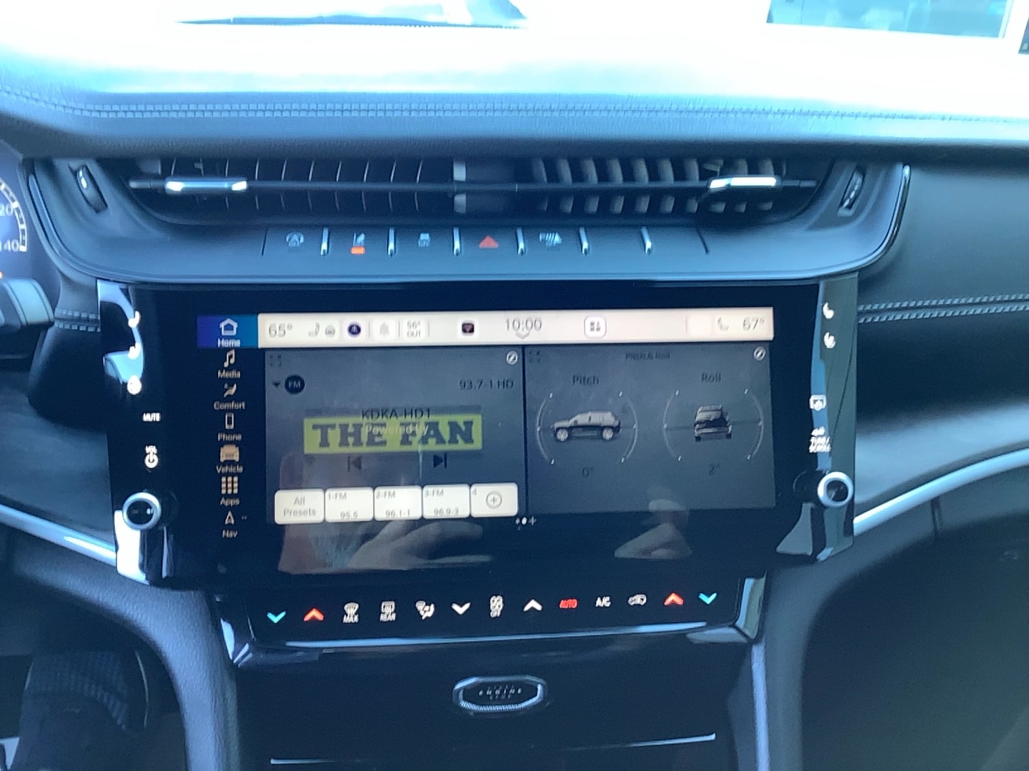 2026 Jeep Grand Cherokee photo 11 of 13
