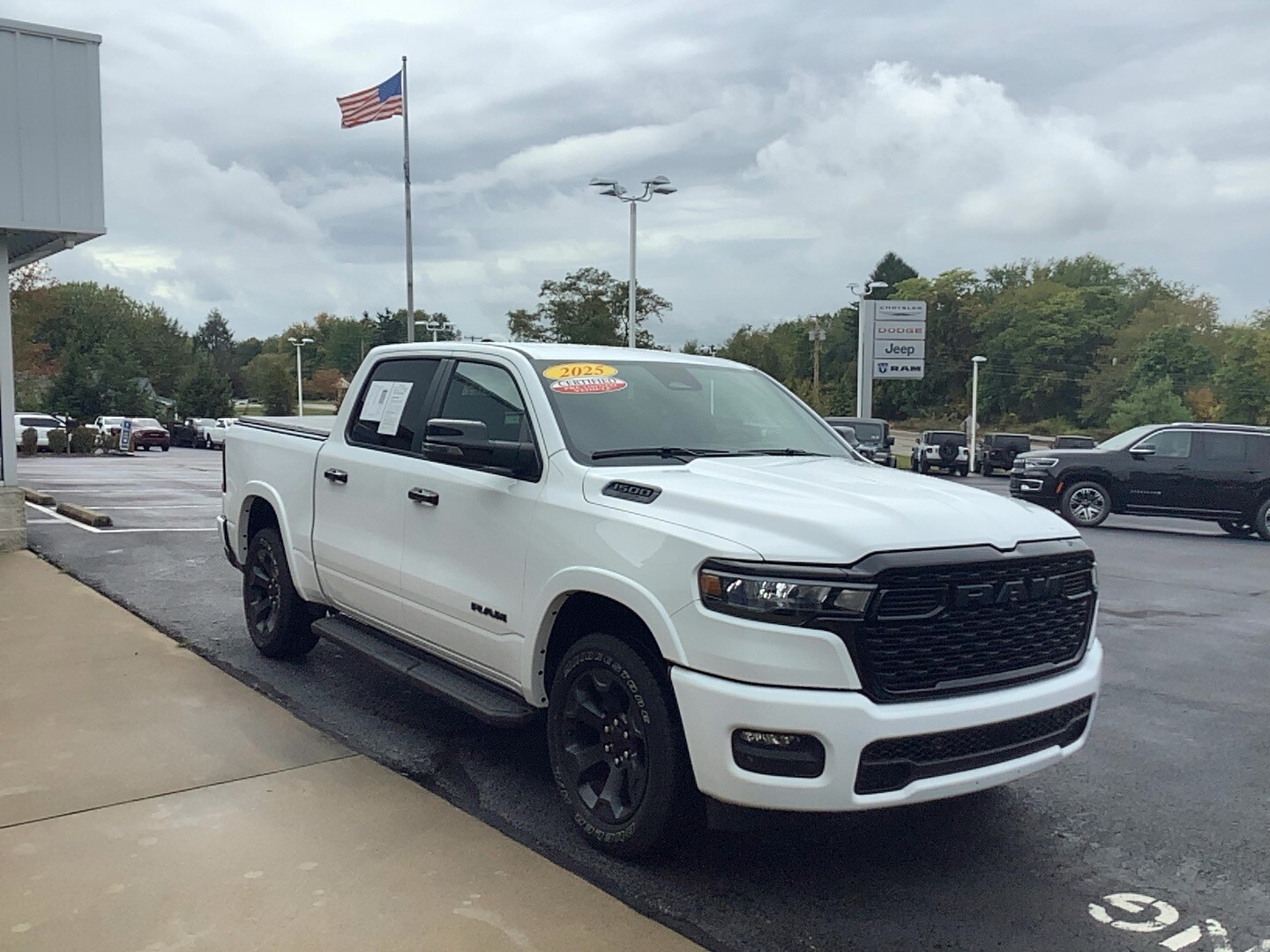 2025 Ram 1500 Big Horn photo 3