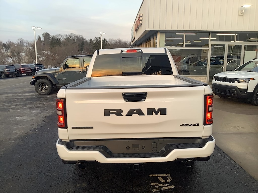 New 2026 Ram 1500 BIG HORN CREW CAB 4X4 5'7 BOX Pickup