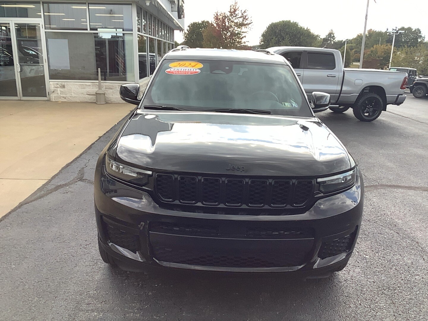 2024 Jeep Grand Cherokee Altitude photo 3