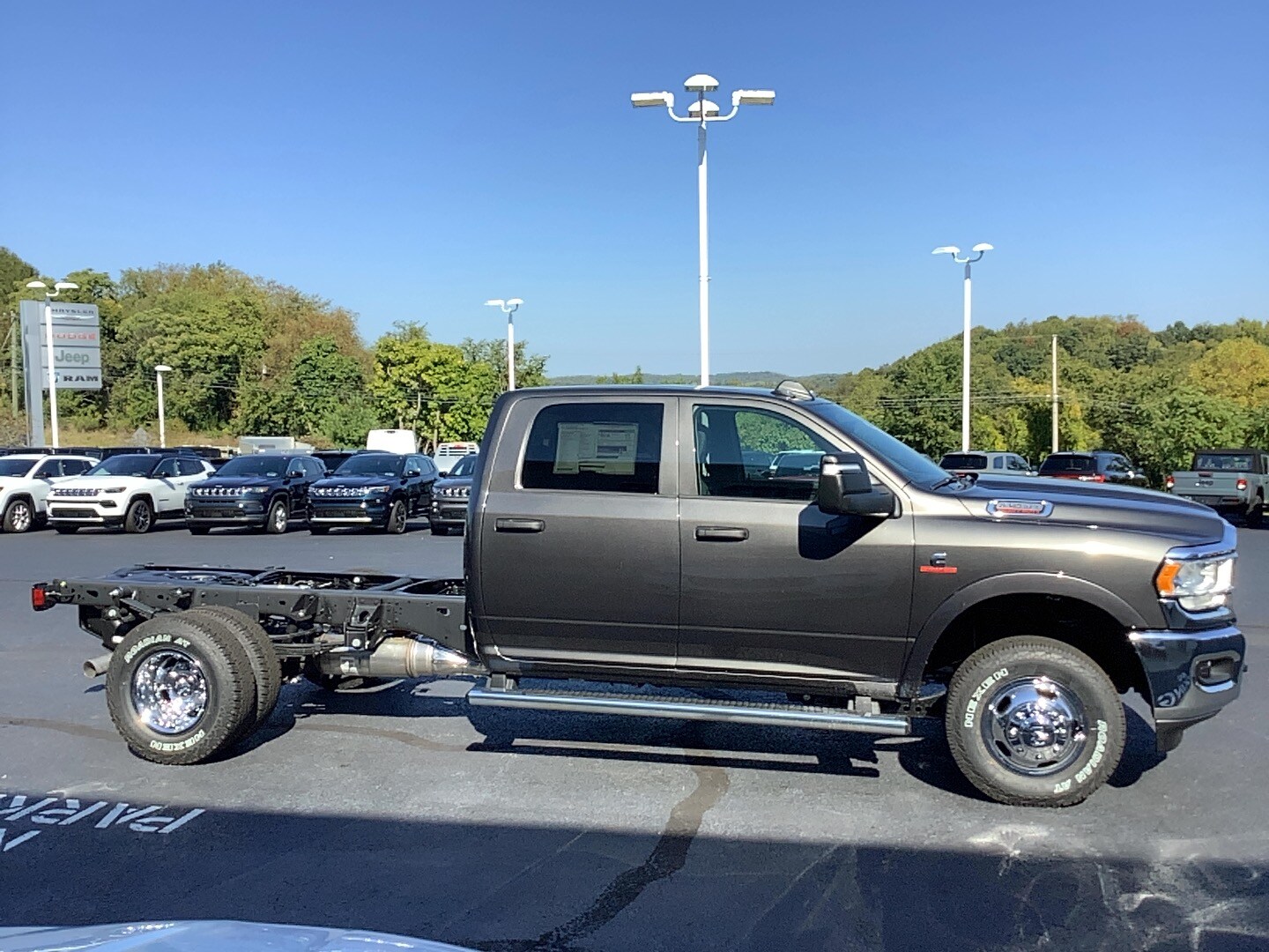 2024 Ram 3500 Tradesman photo 4