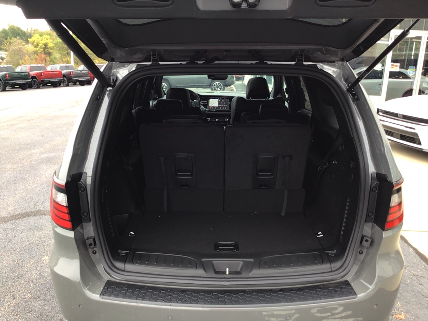 2027 Dodge Durango photo 5 of 15