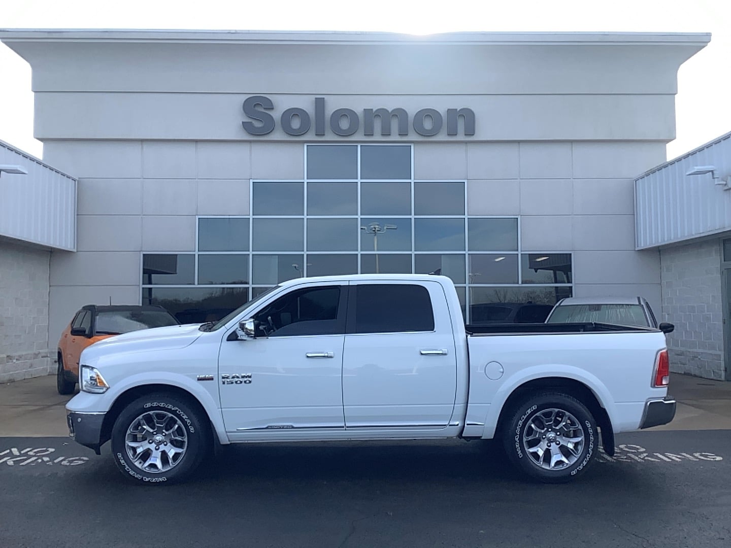 2016 RAM 1500 Laramie Longhorn Crew Cab 4WD