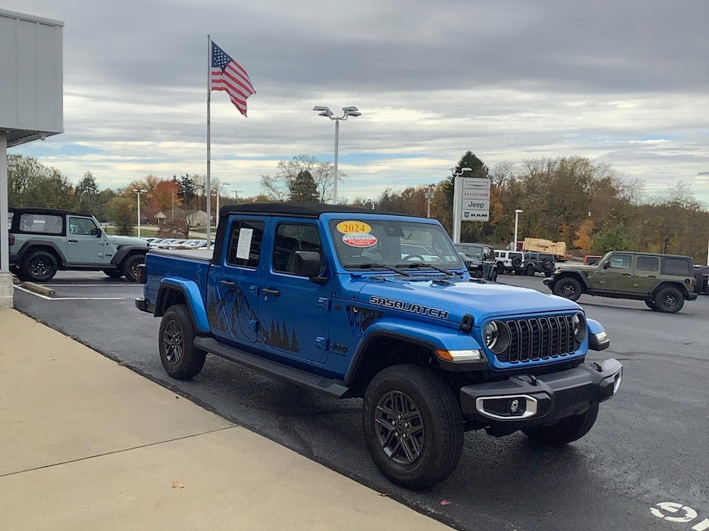 Used 2024 Jeep Gladiator Sport S Sport S 4x4
