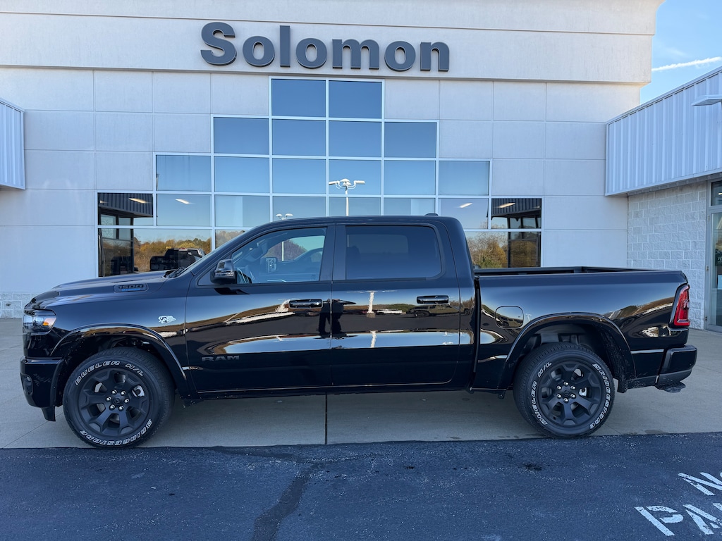 New 2026 Ram 1500 BIG HORN CREW CAB 4X4 5'7 BOX Pickup