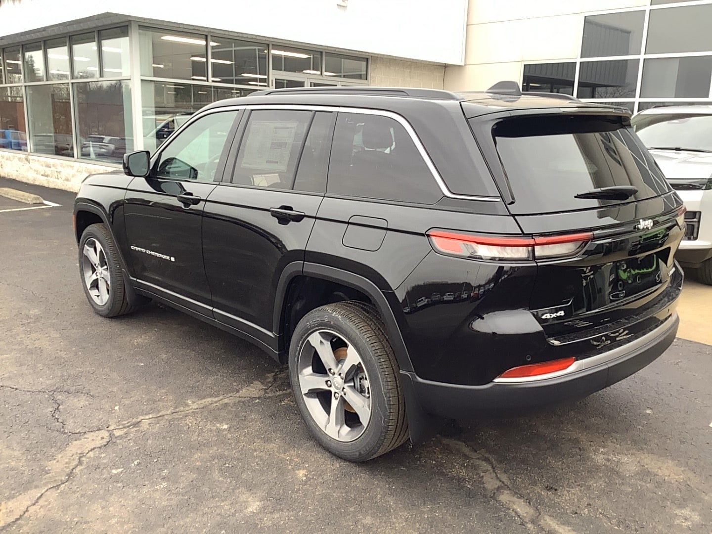 2026 Jeep Grand Cherokee LIMITED 4X4 - 6