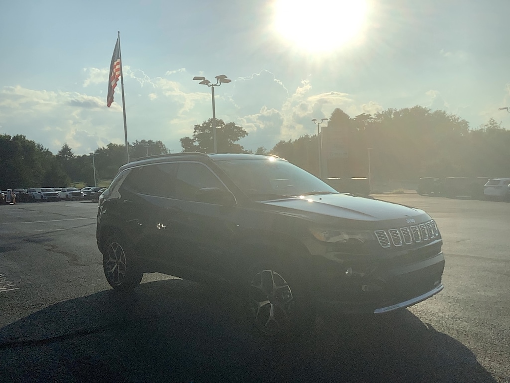 New 2026 Jeep Compass LIMITED 4X4 Sport Utility