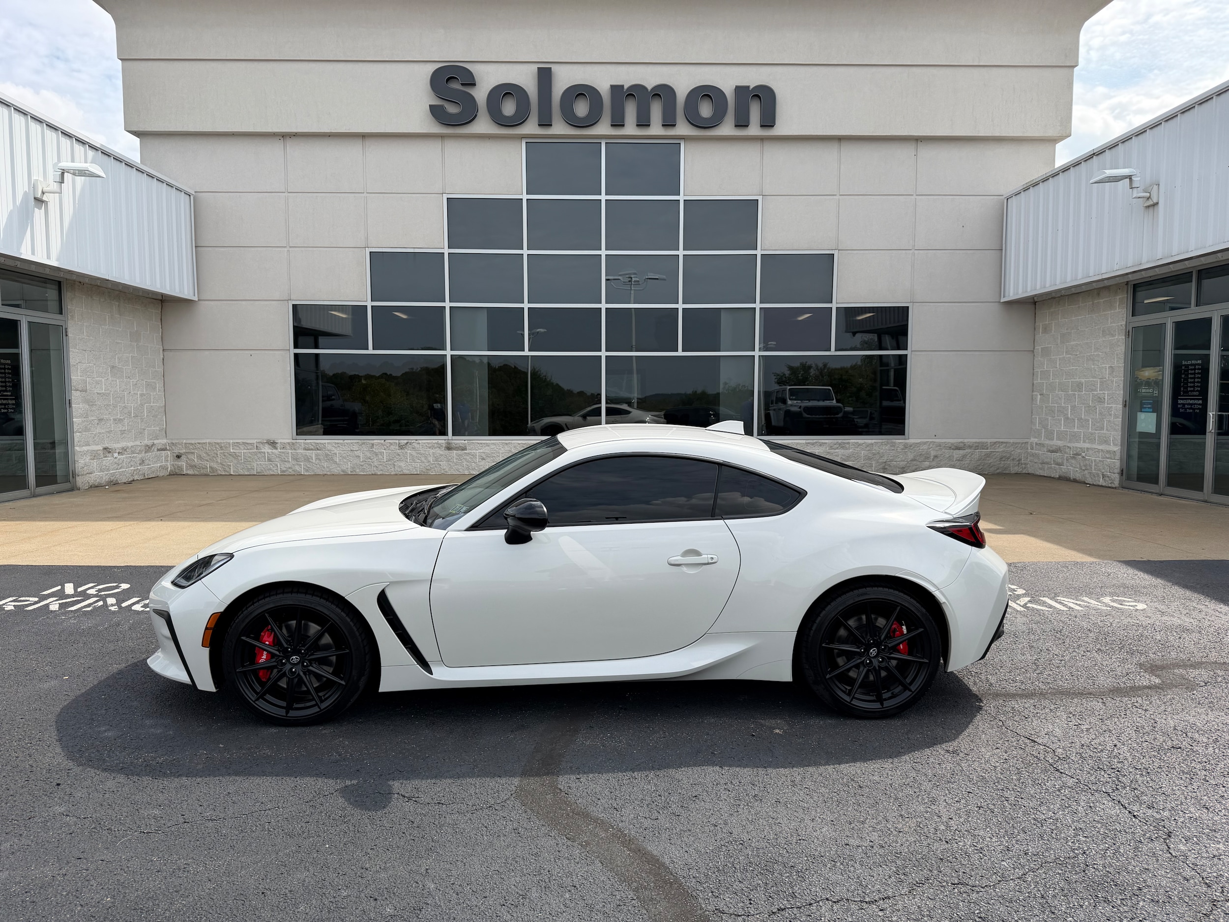 2025 Toyota GR86 Premium's photo