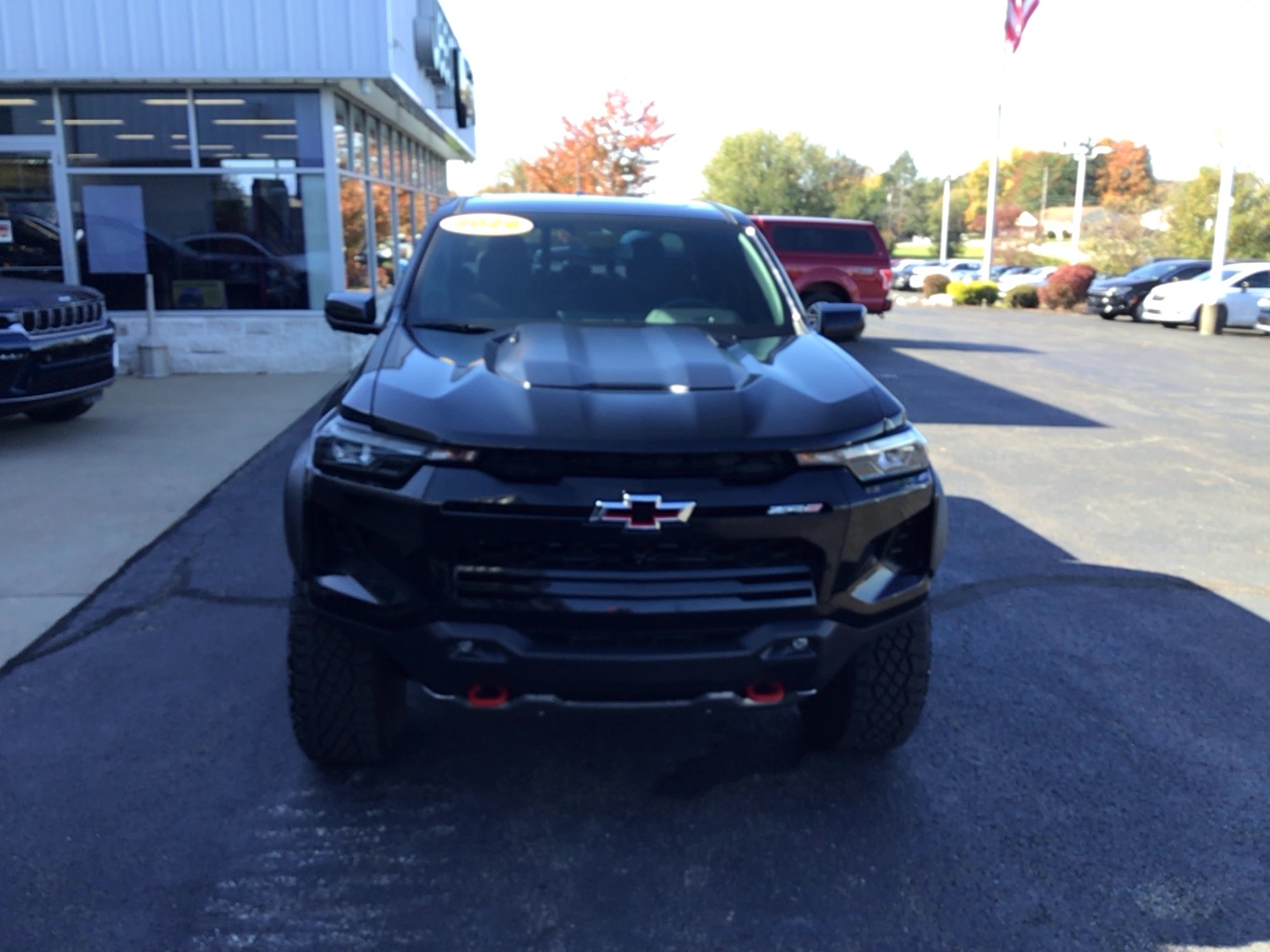 2026 Chevrolet Colorado photo 2 of 13