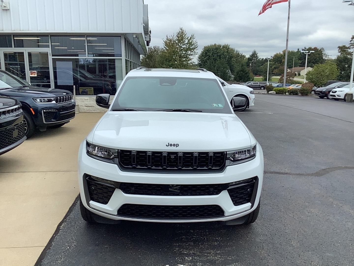 2027 Jeep Grand Cherokee L Limited Reserve Bright White at Three Rivers CJD