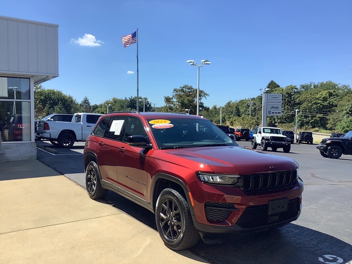 2024 Jeep Grand Cherokee Altitude photo 3