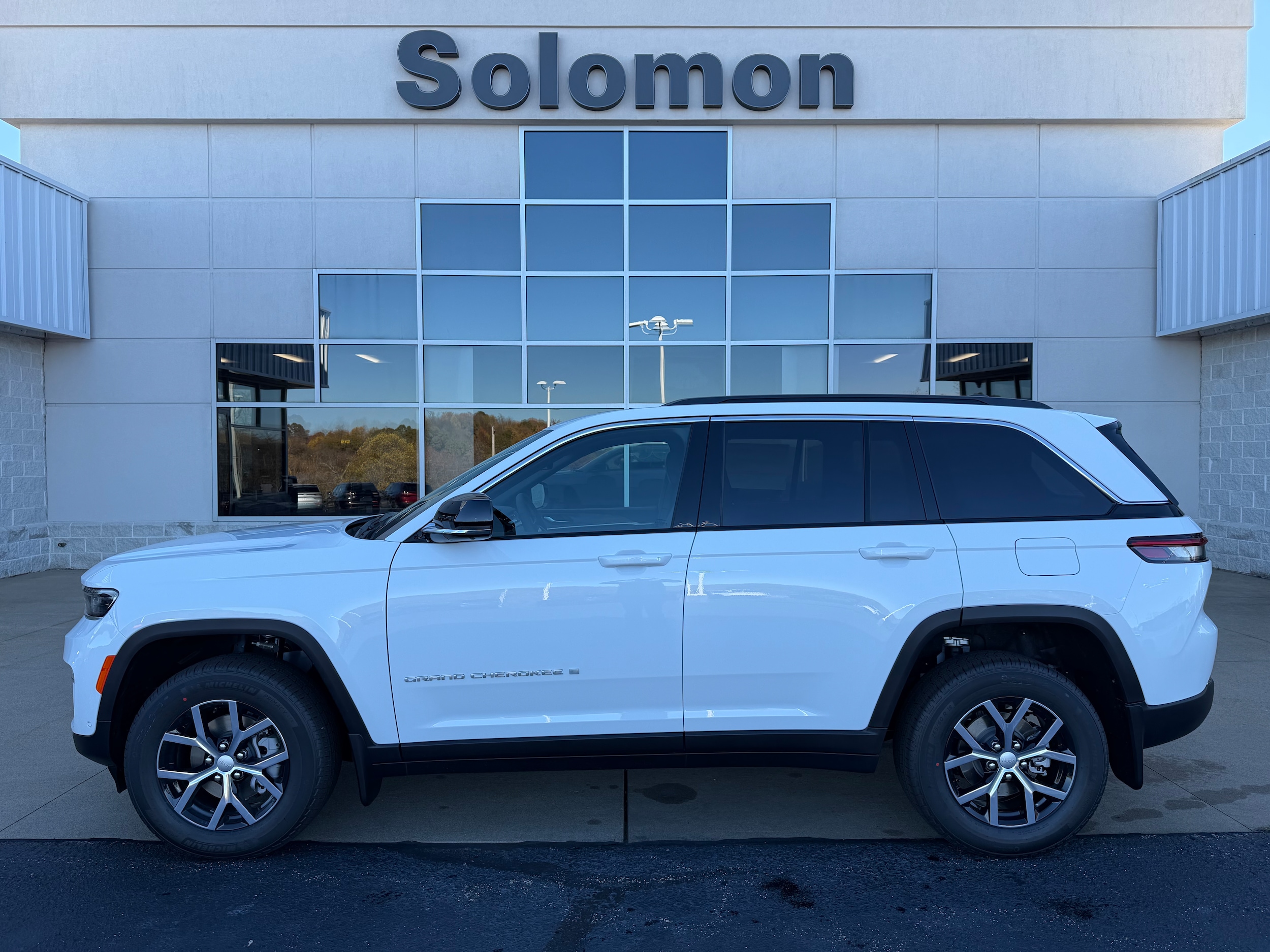 2025 Jeep Grand Cherokee Limited's photo