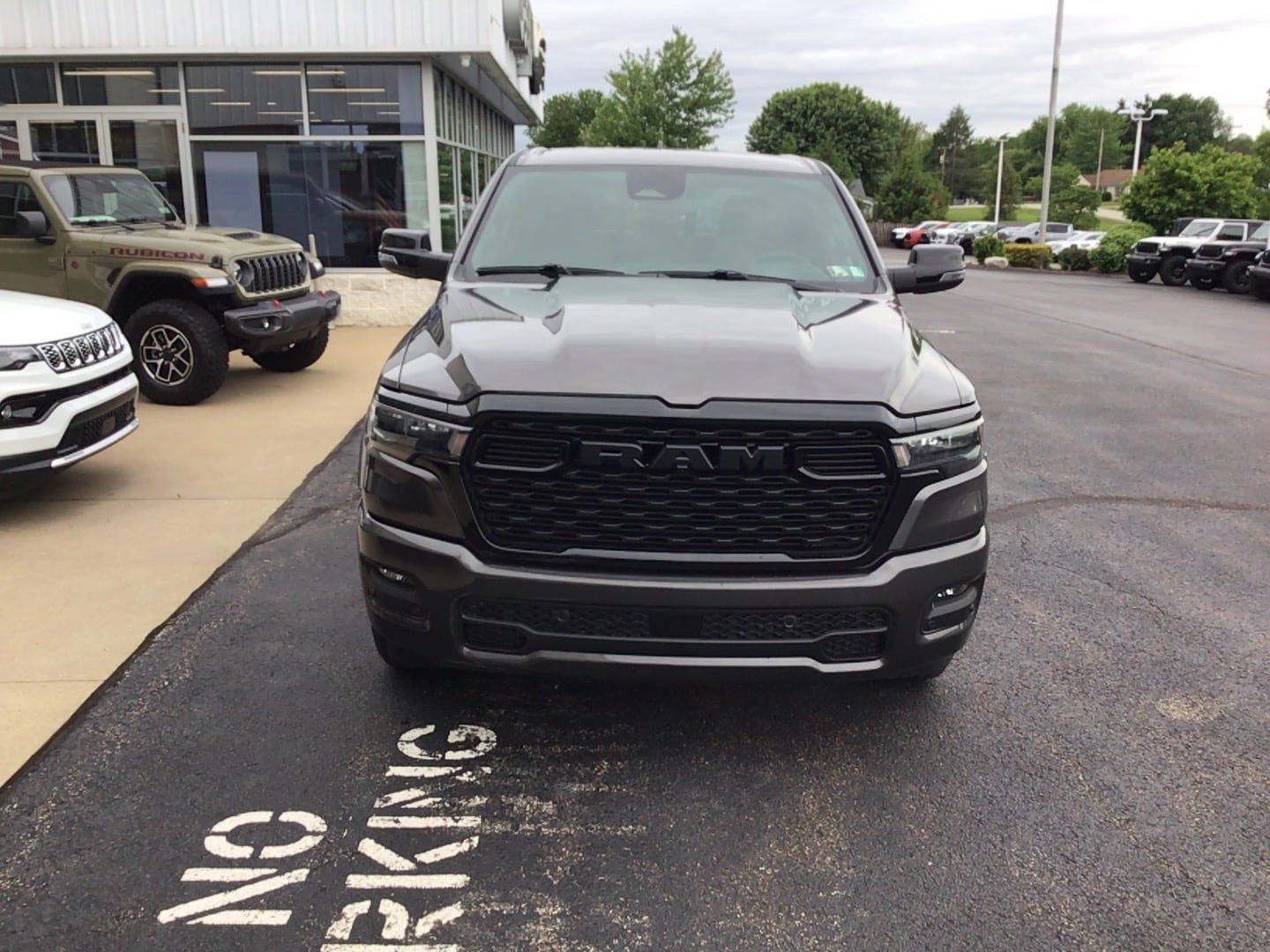 2026 Ram 1500 BIG HORN CREW CAB 4X4 5'7 BOX Granite Crystal at Solomon CJD Carmichaels