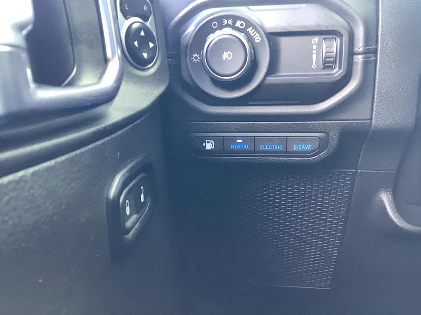 2025 Jeep Wrangler 4xe Rubicon - 9