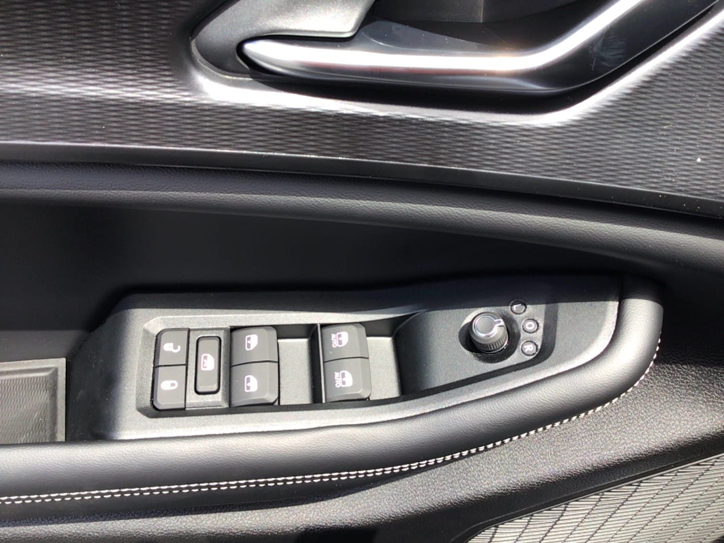 2026 Jeep Grand Cherokee LAREDO X 4X4 Bright White at Three Rivers CJD