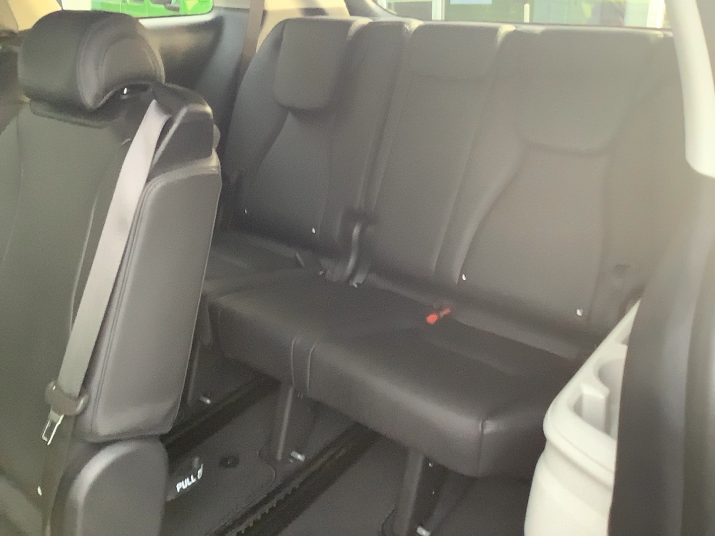2024 Kia Carnival LX - 7